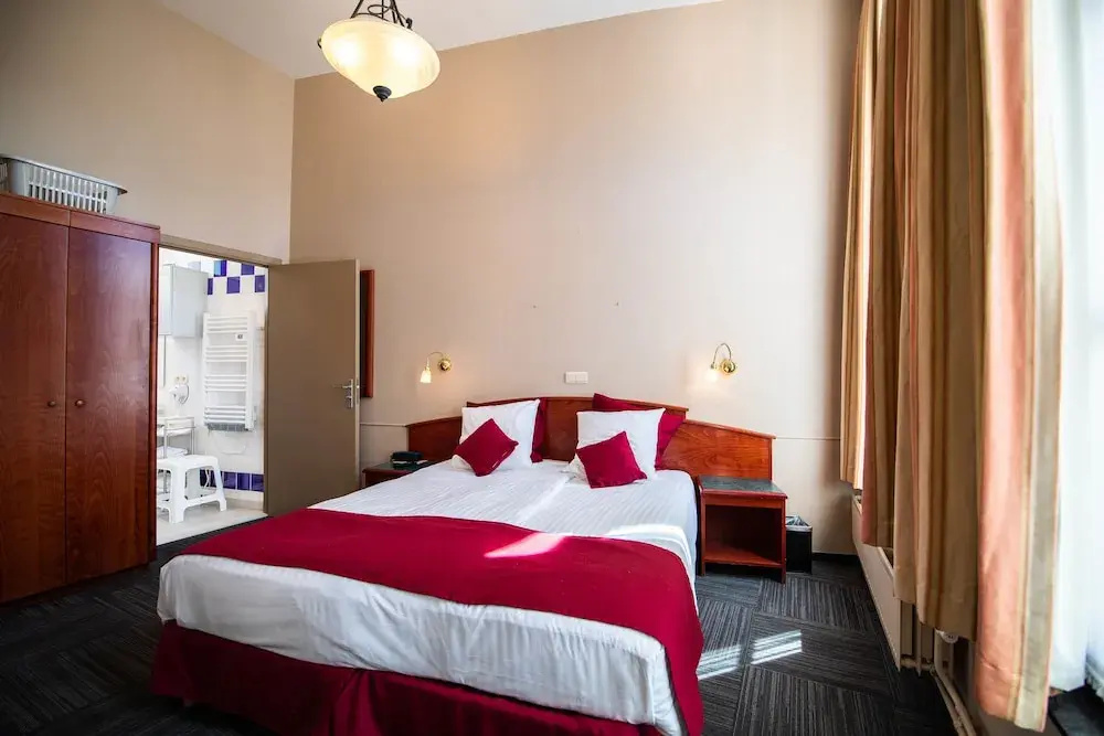Hotel Infotel
