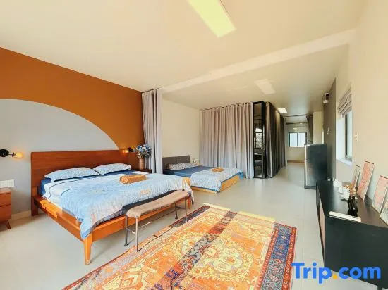Tphomes Lakeview 12