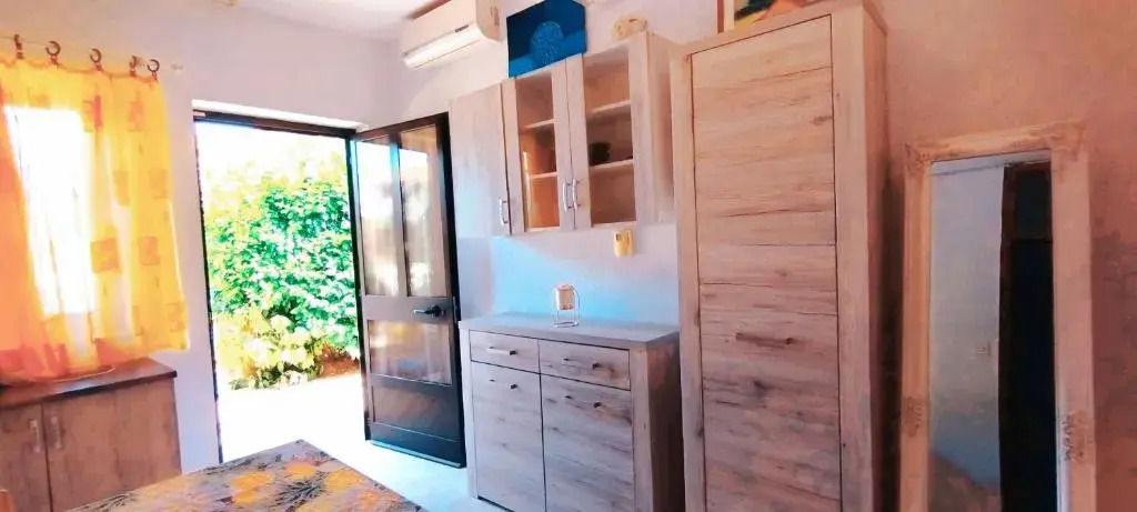 Studio Apartment Dante