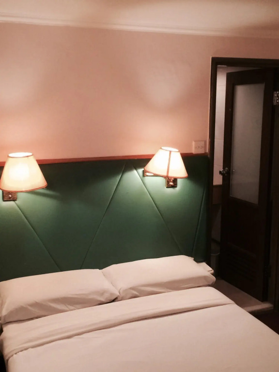 J Hotel