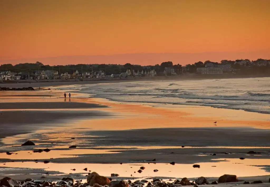 Heron Neck Cottage at One Long Beach