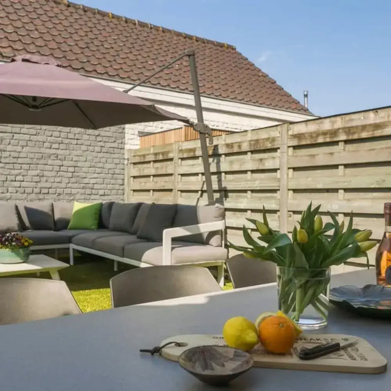 Summer-house With Sunny Garden Nearby Beach