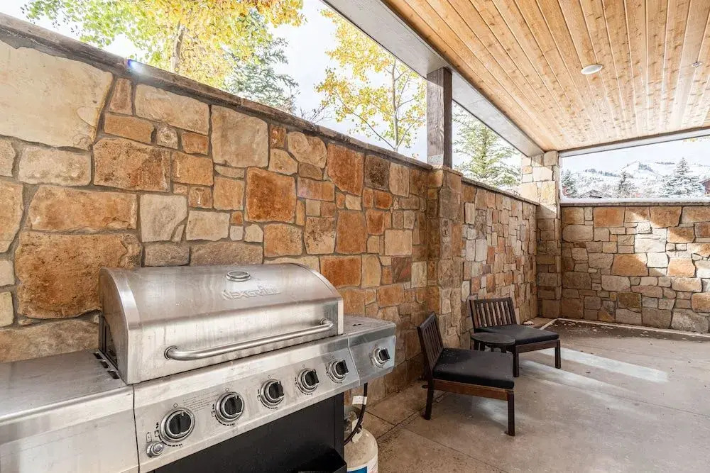 Red Pine Retreat at Canyons Village