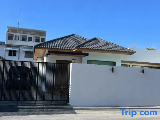 i-Vada Pool Villa Bangsaen