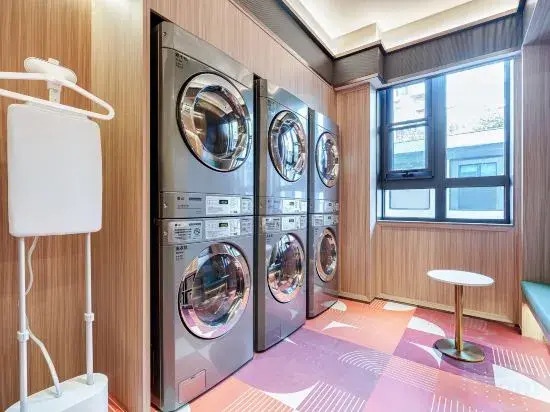 Orange Hotel (Beijing Wangjing 798 Art District)