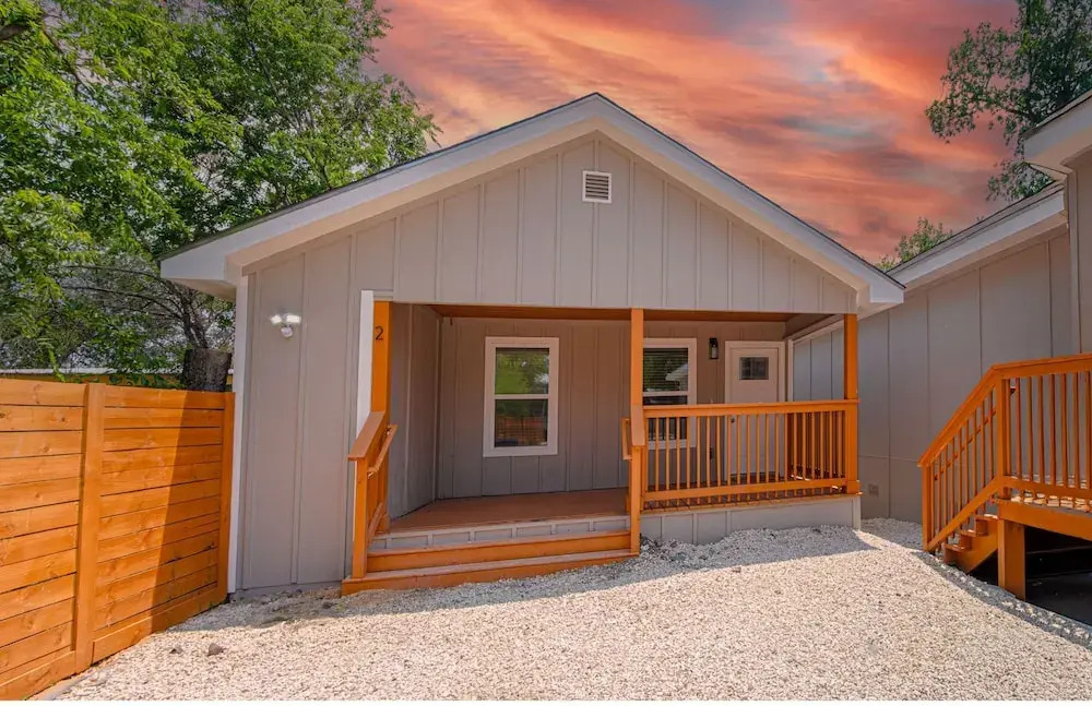 Your Amazing 3BR2BA Downtown Delight