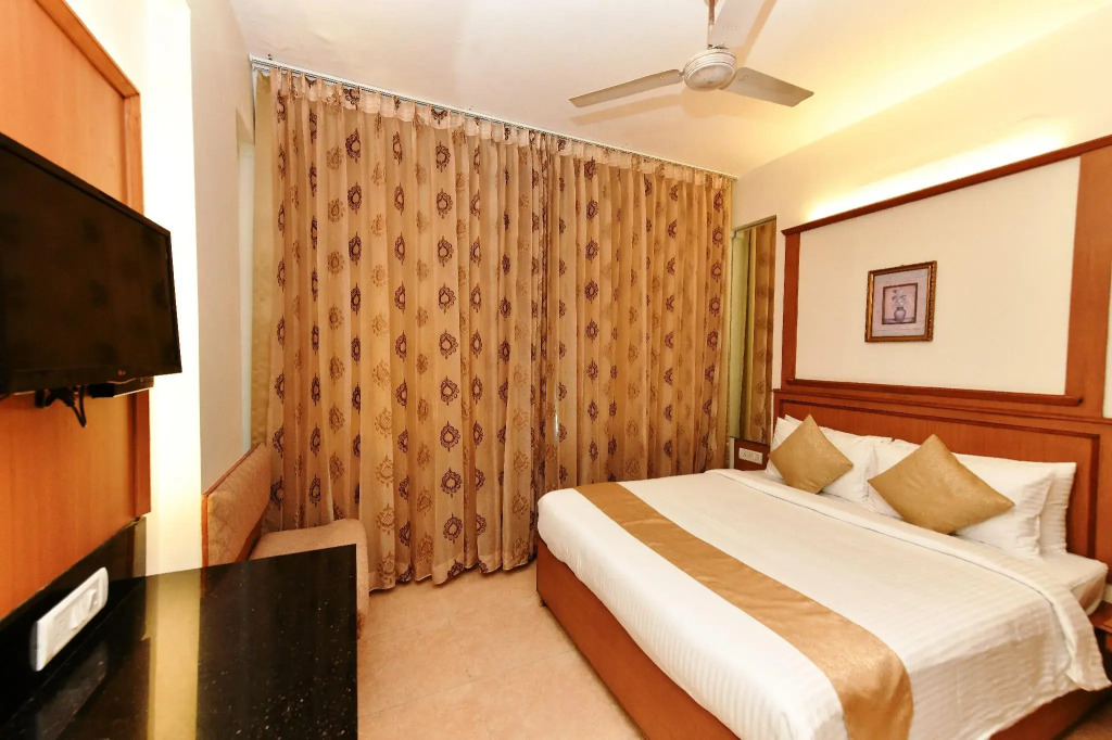 Hotel Roopa