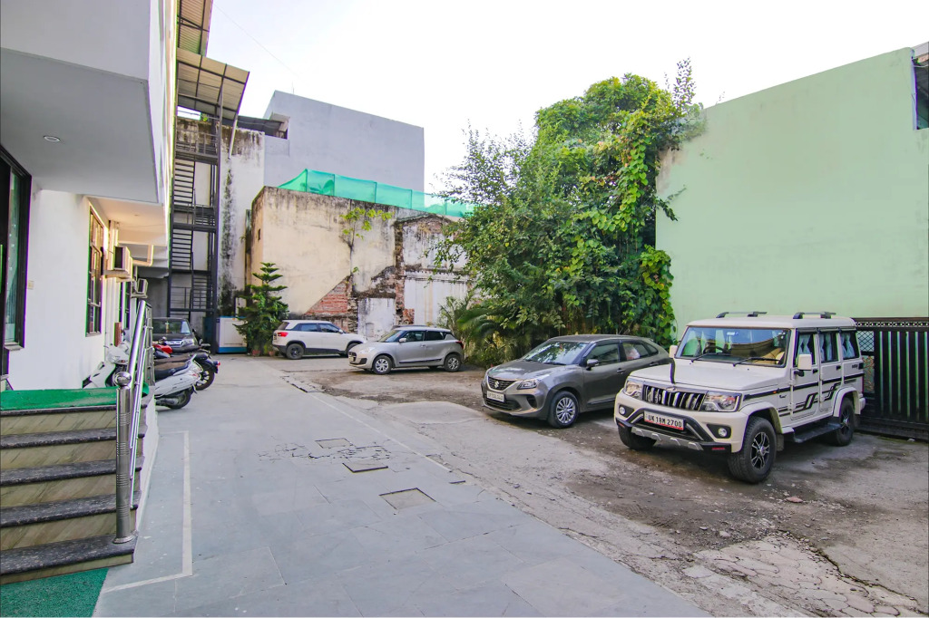 Fabhotel City Palace