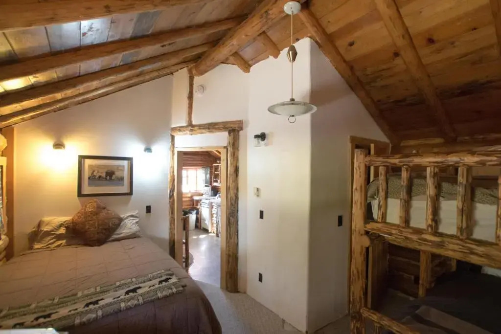 Silver Gate Lodging