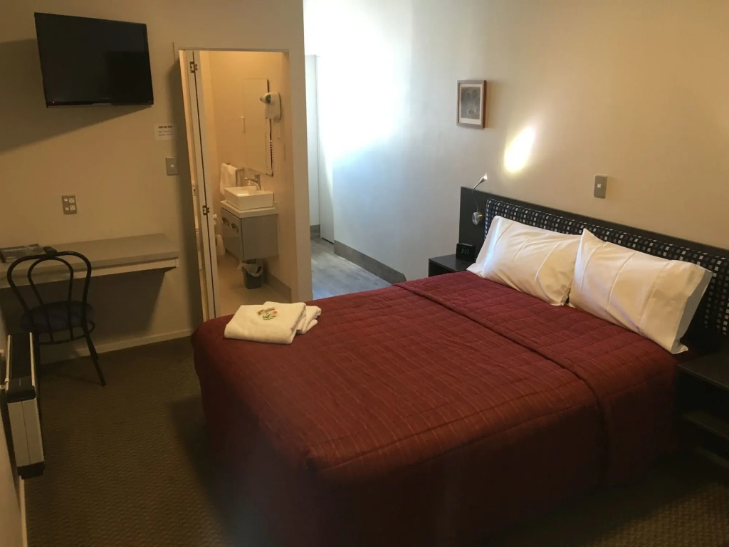 Motel on Carroll