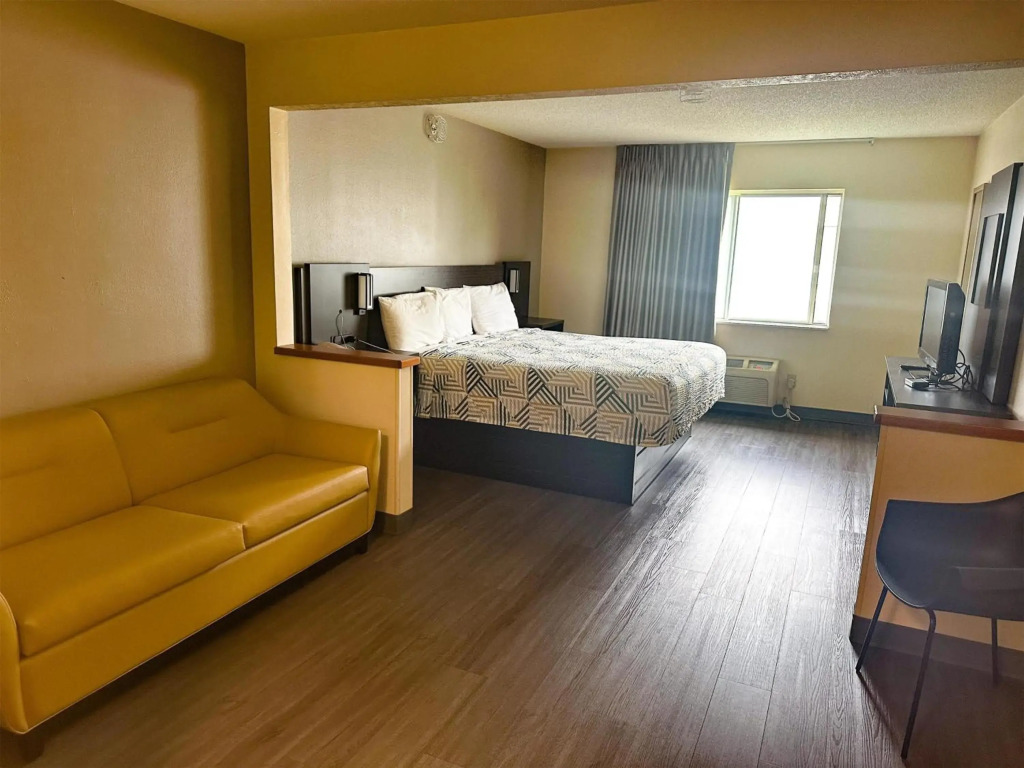 Motel 6-Anderson, IN