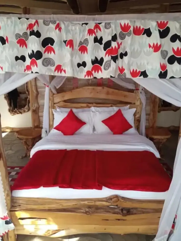 Naivasha Rocky Eco Lodge (Rocky Resort)