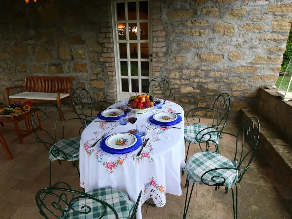 Holiday Home With Private Garden at Only 6km From Lake Bolsena