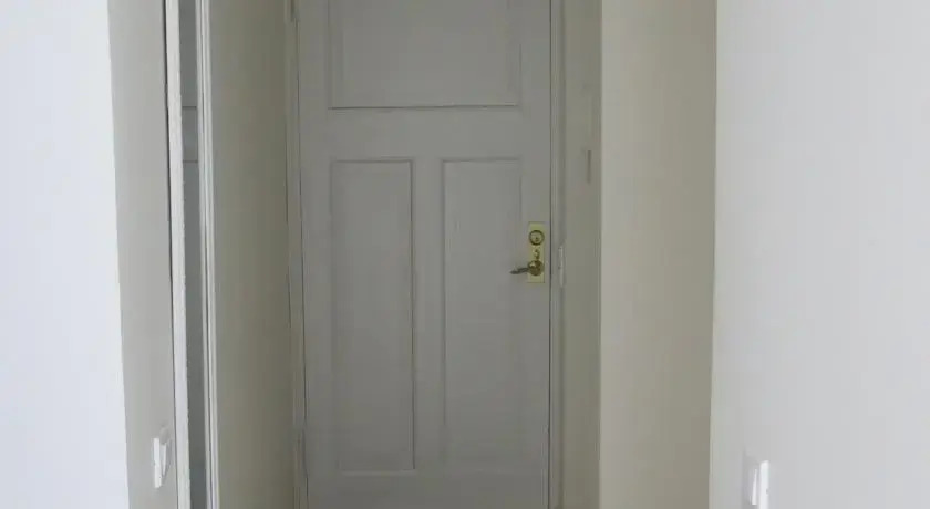 Apartment Near City Center