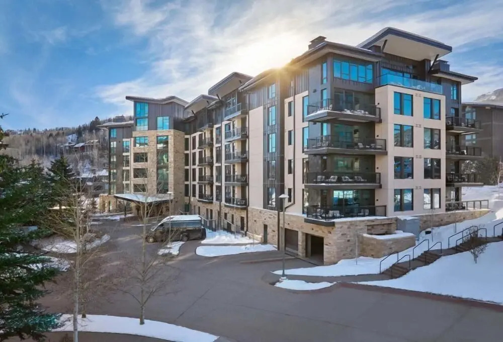 Luxe 2 Bedroom Ski In, Ski Out Residence In Snowmass Base Village