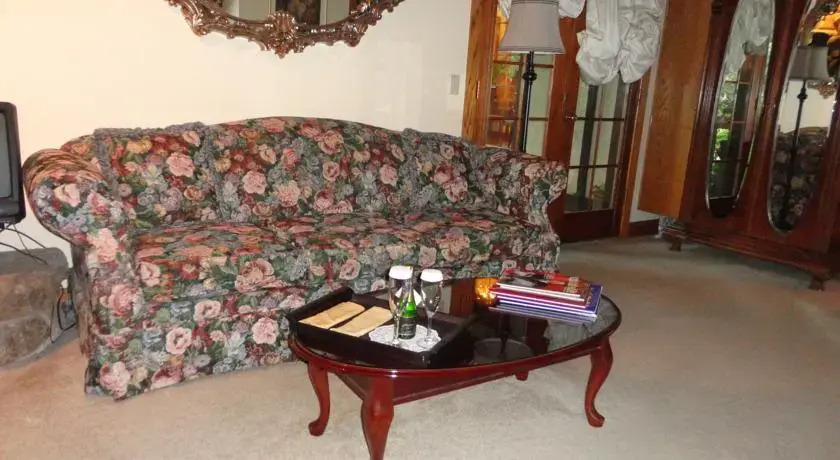 Zinfandel Inn