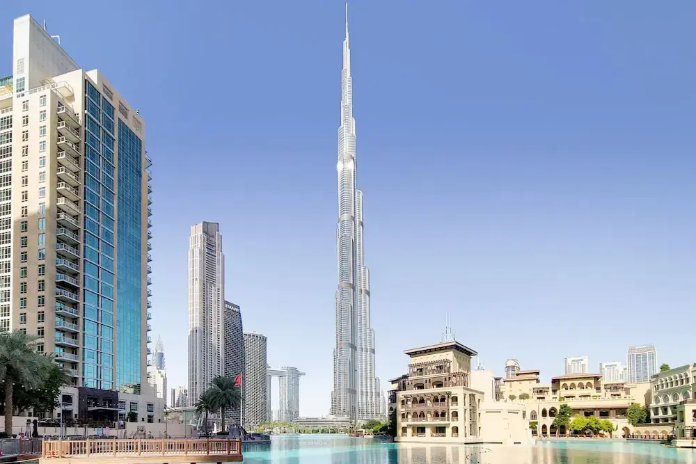 GreenFuture - Super Chic Condo With Incredible Cityscape Views