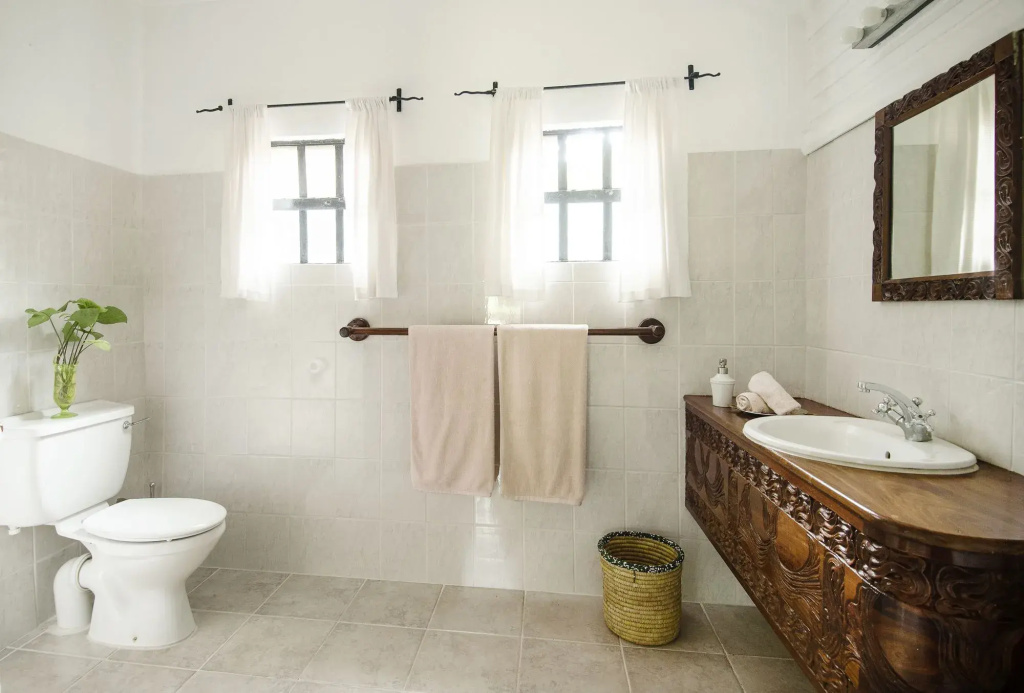 Mount Meru Game Lodge