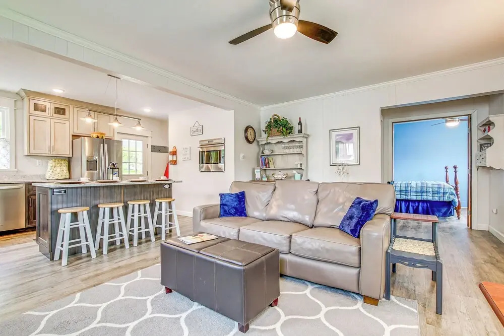 Lavish House w/ Patio - 2 Blocks to Green Lake!