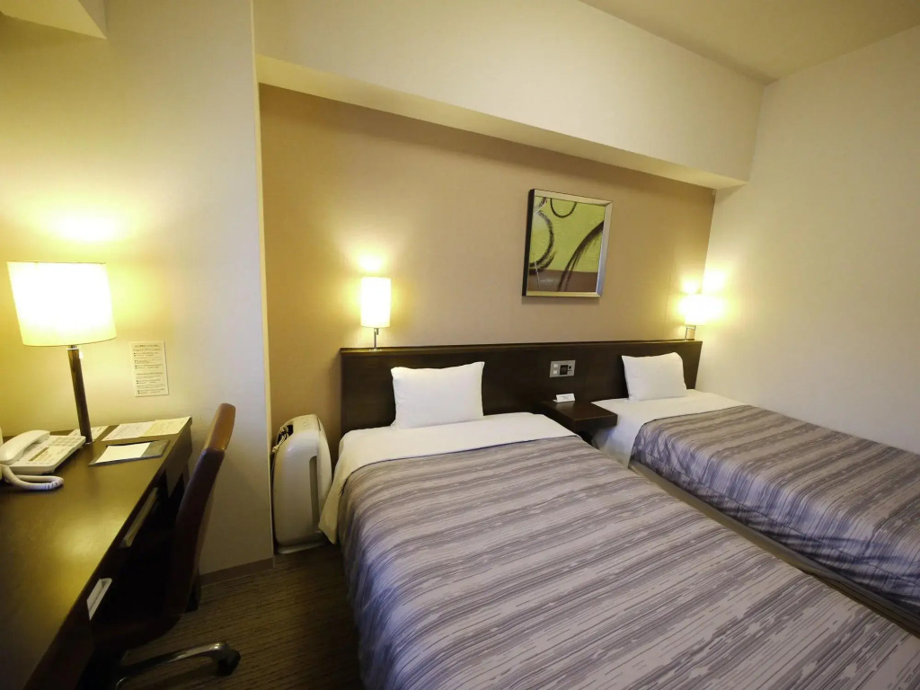 Hotel Route-Inn Chitose Ekimae