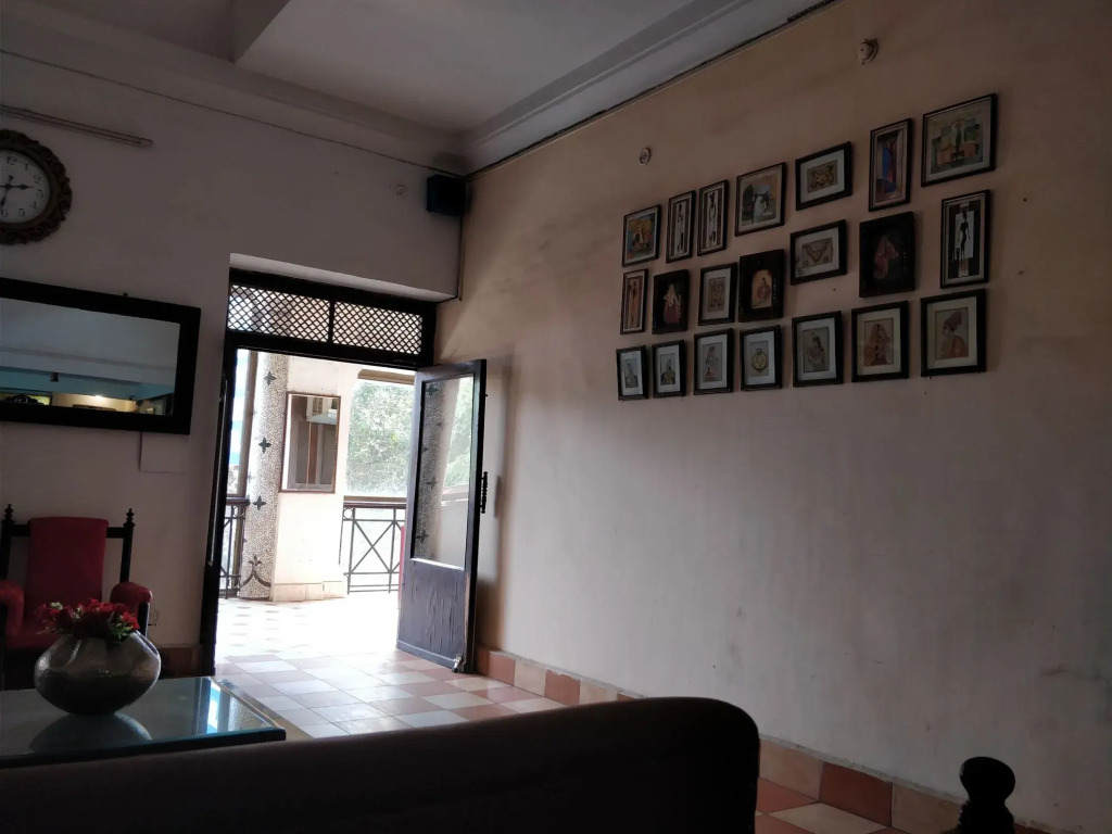 Central Hotel