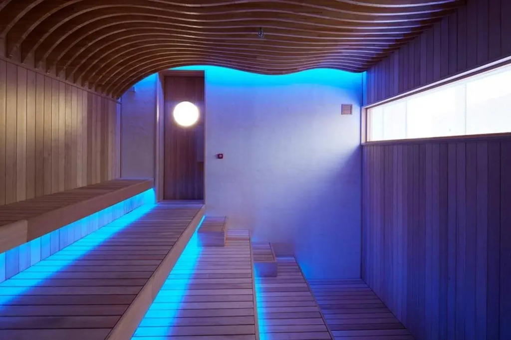 hotel androoms Naha Port