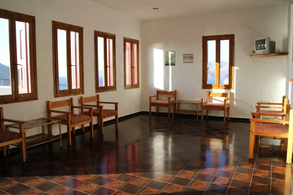 Afroditi Hotel and Hostel