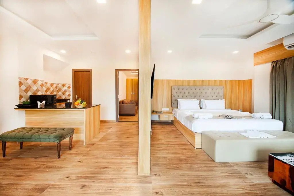 ABM Boutique Hotel - Near Kempegowda International Airport