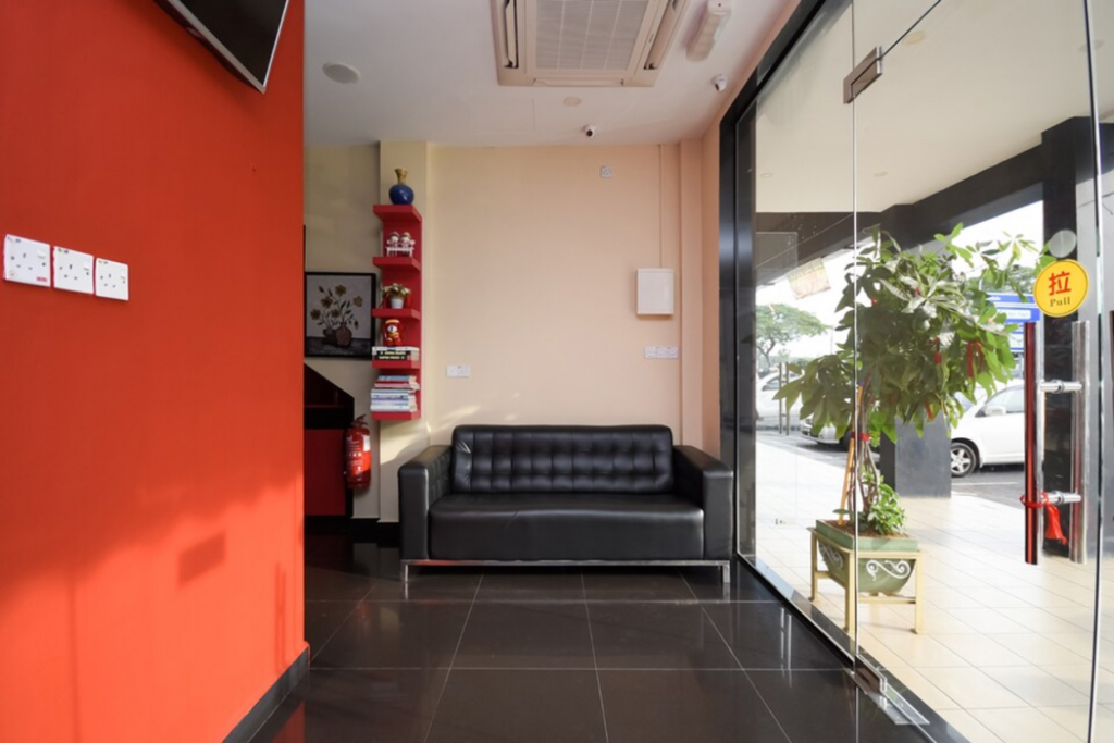 Hotel O Ys Inn