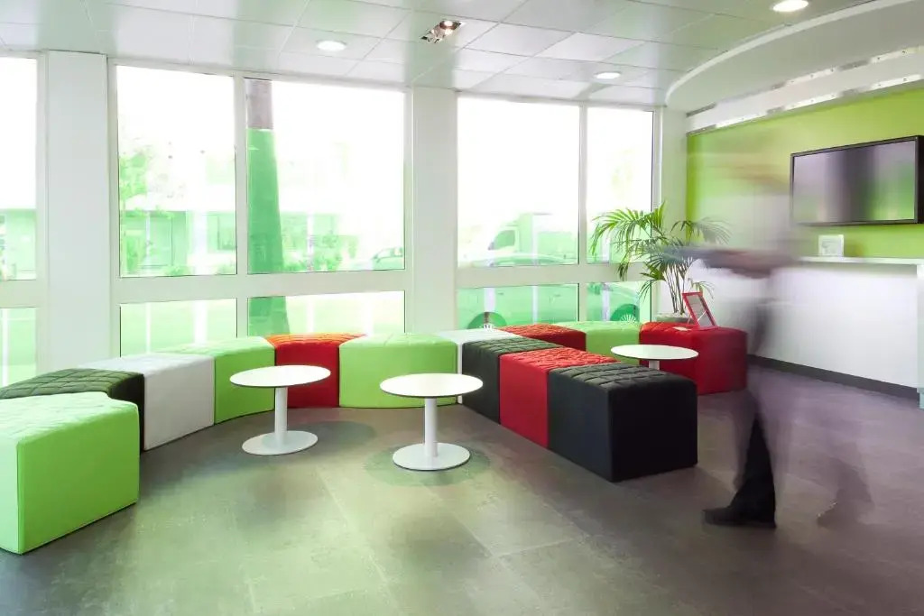 Ibis Styles Lyon Villeurbanne Parc de la Tête dOr