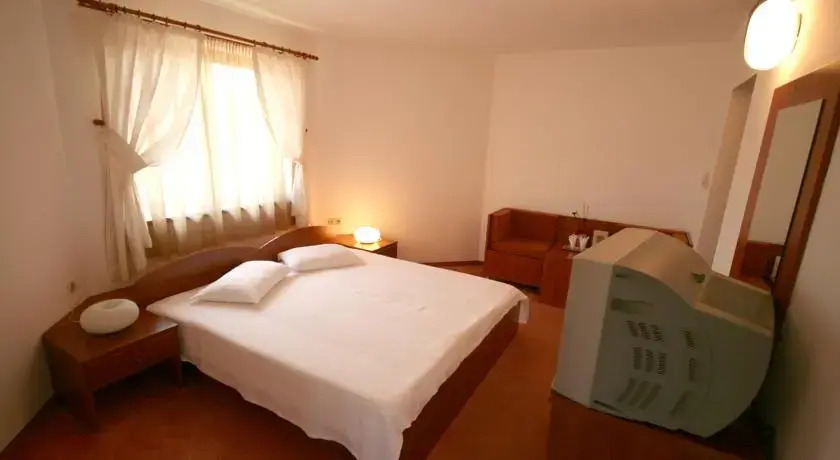 Pension A & B