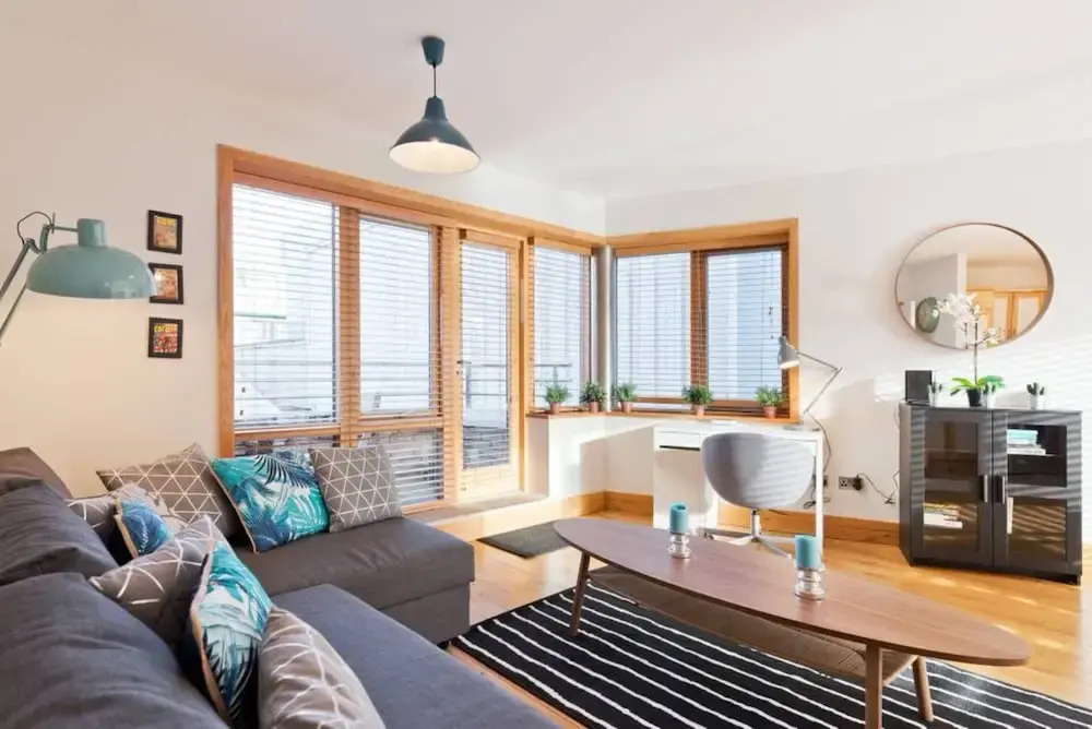 2 Bedroom City Centre Apartment With Patio