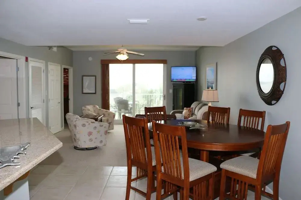 Navy Cove 2113 - 2 Br Condo