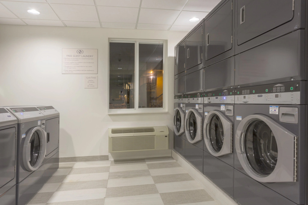 Candlewood Suites Miami Intl Airport - 36th St by IHG