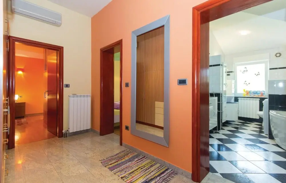 Luxurious Home In Pula