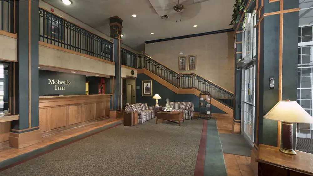 Moberly Inn And Suites