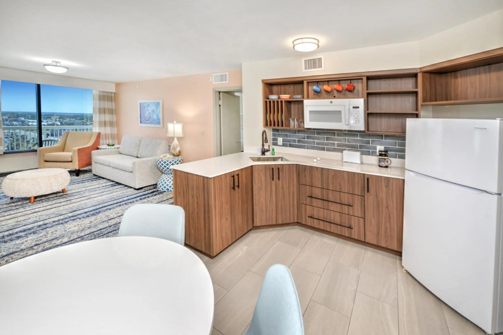 Bahama House - Daytona Beach Shores
