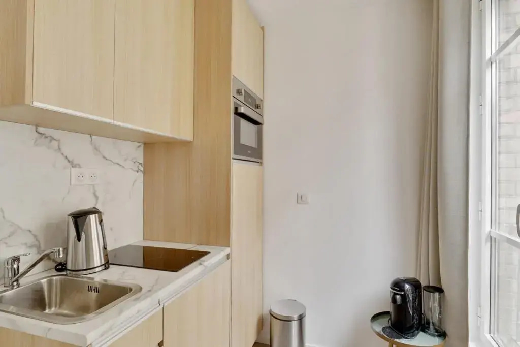 160 Suite Eve Brand new 1 BDR APT Paris