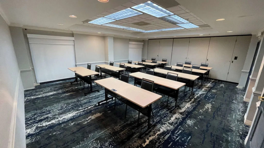 Best Western Plus Sugar Land-Stafford