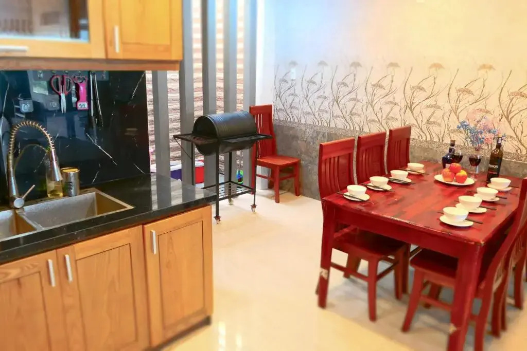 D&C House 2