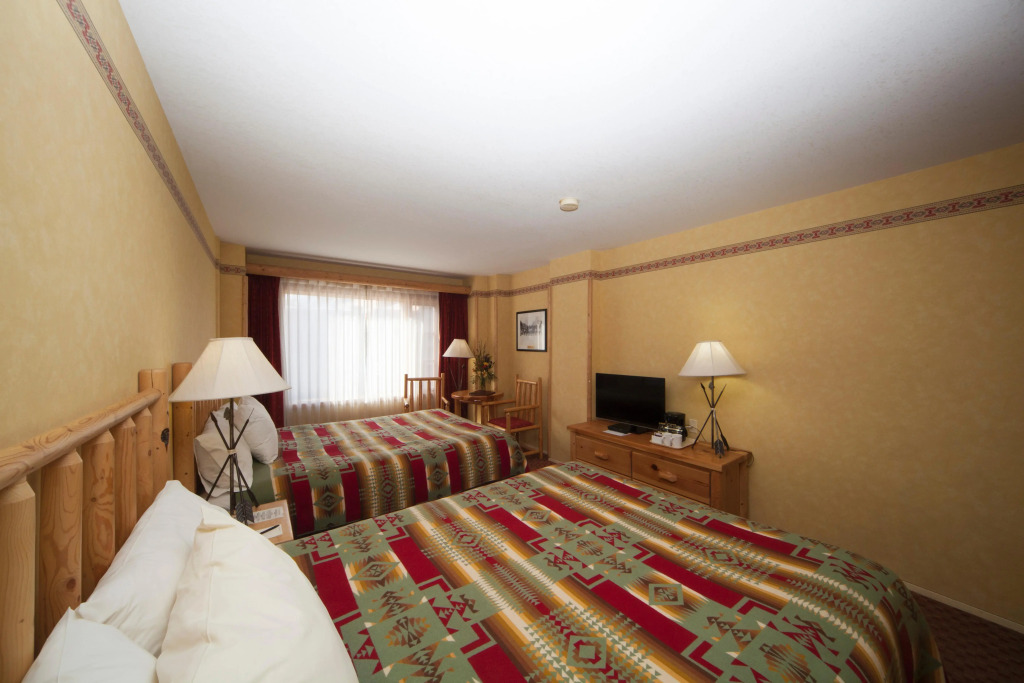 Brewster Mountain Lodge