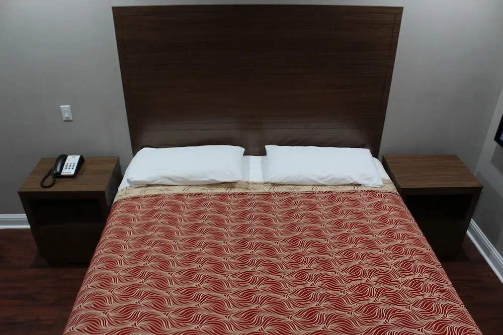 Palace Inn