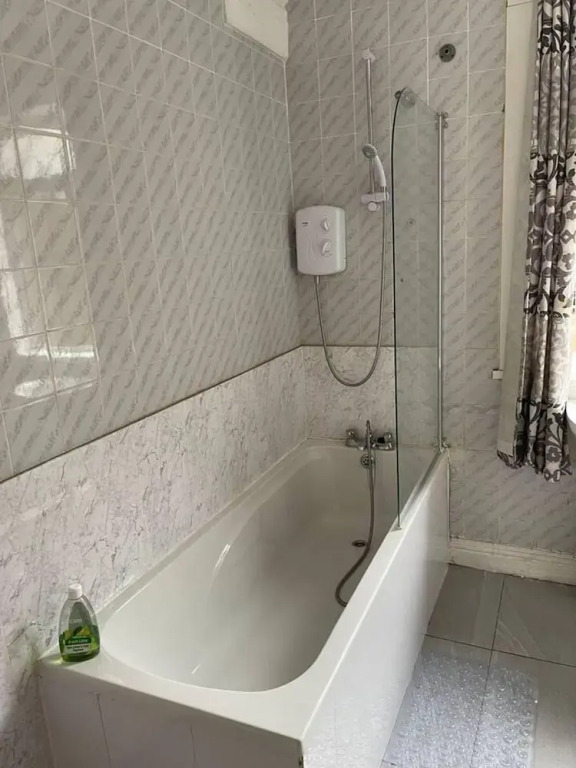 1 Bedroom Flat - Aylestone Road Leicester