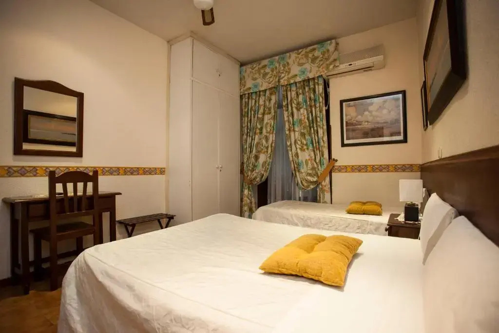 Armesto Rooms