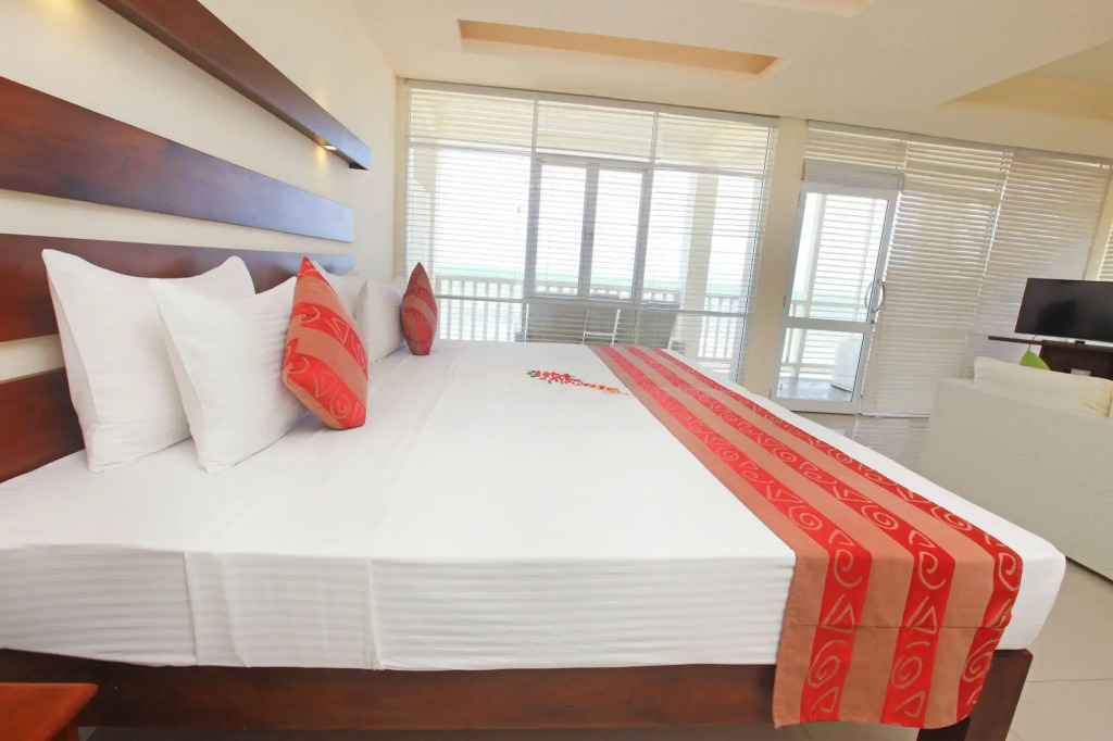 Beacon Beach Hotel Negombo