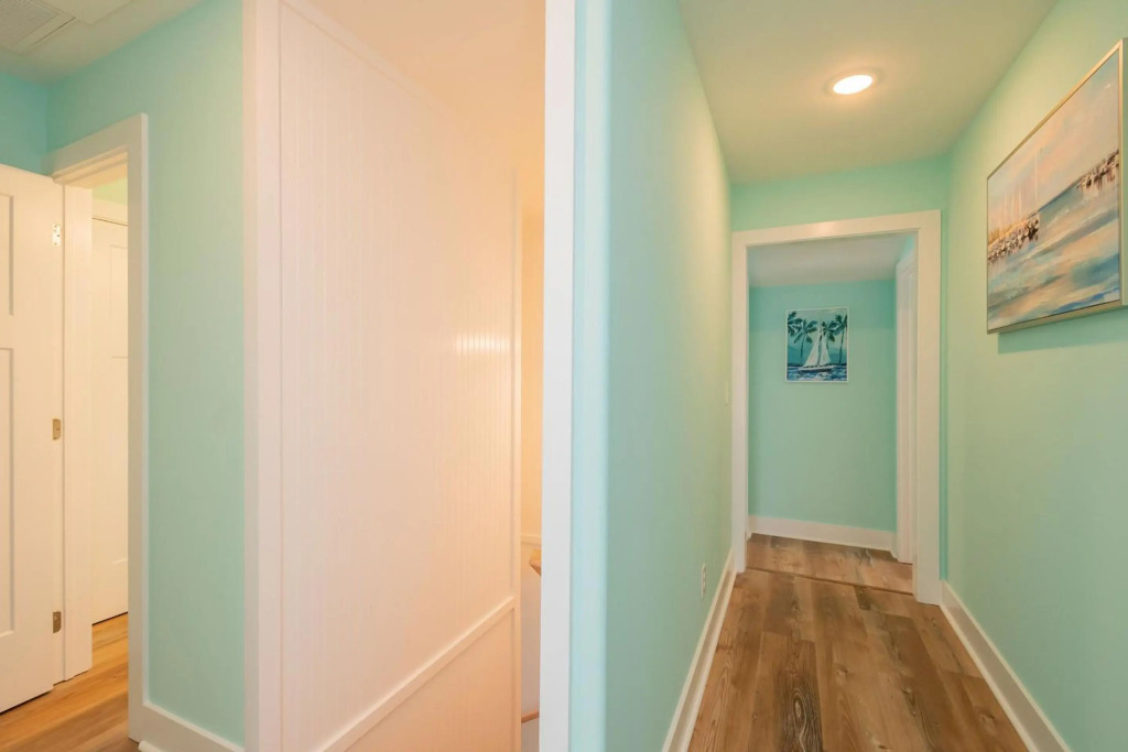 Southern Seabreeze by Oak Island Accommodations