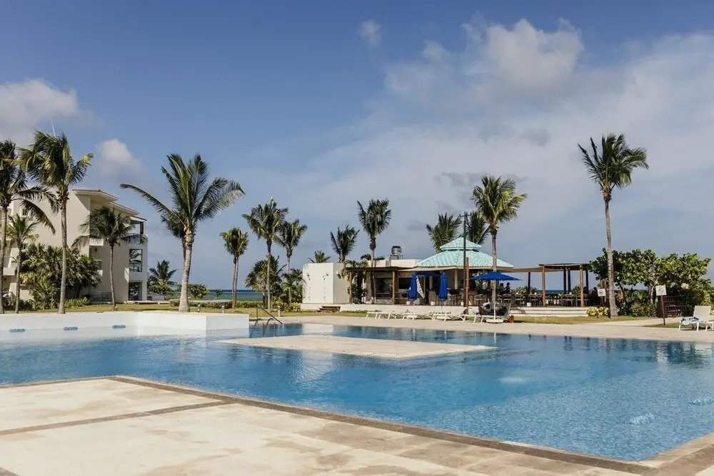 New Casa Paradise Ocean View 2 Bedroom Apts
