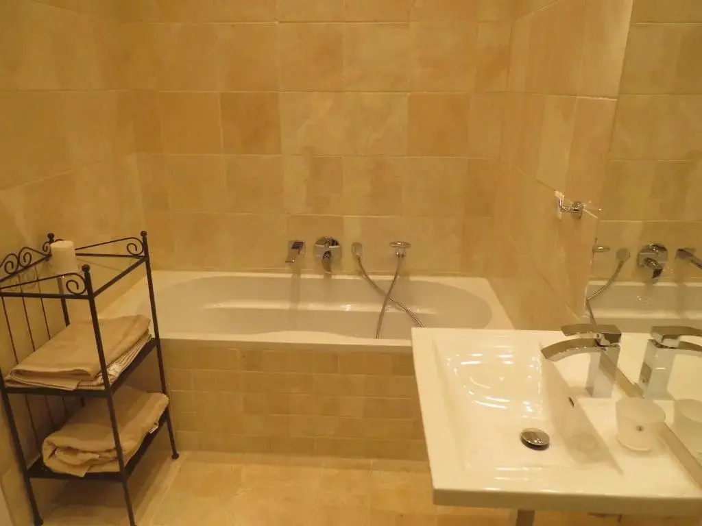 REMA Apartments 1080