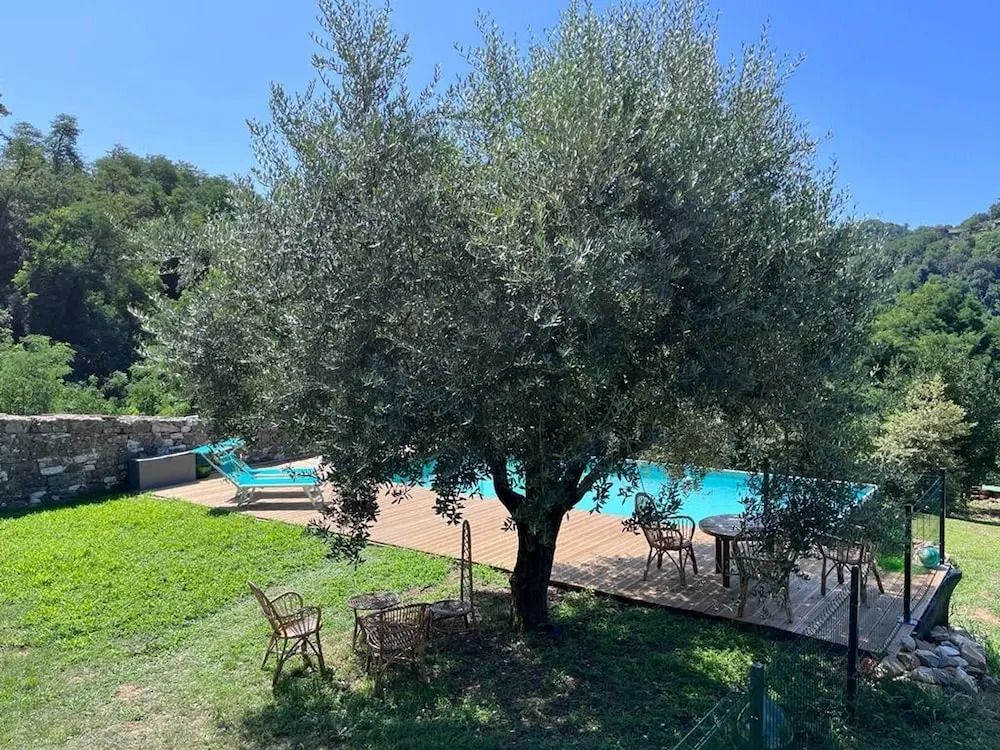 Casale Rustico con Piscina Privata e Ampio Parco