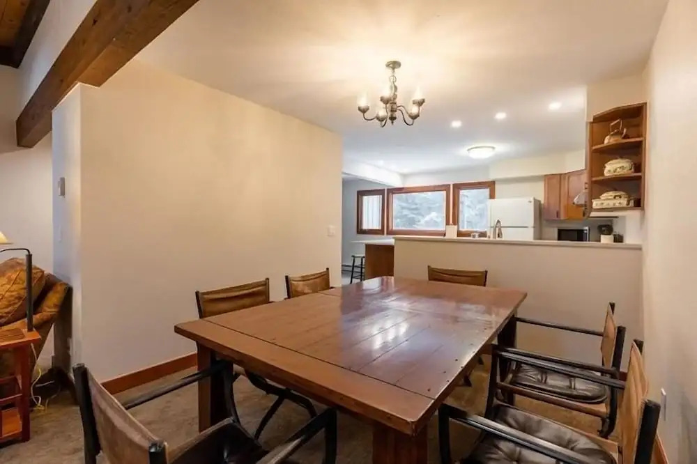 3-Bedroom Meadow Creek Townhom 3 Townhouse